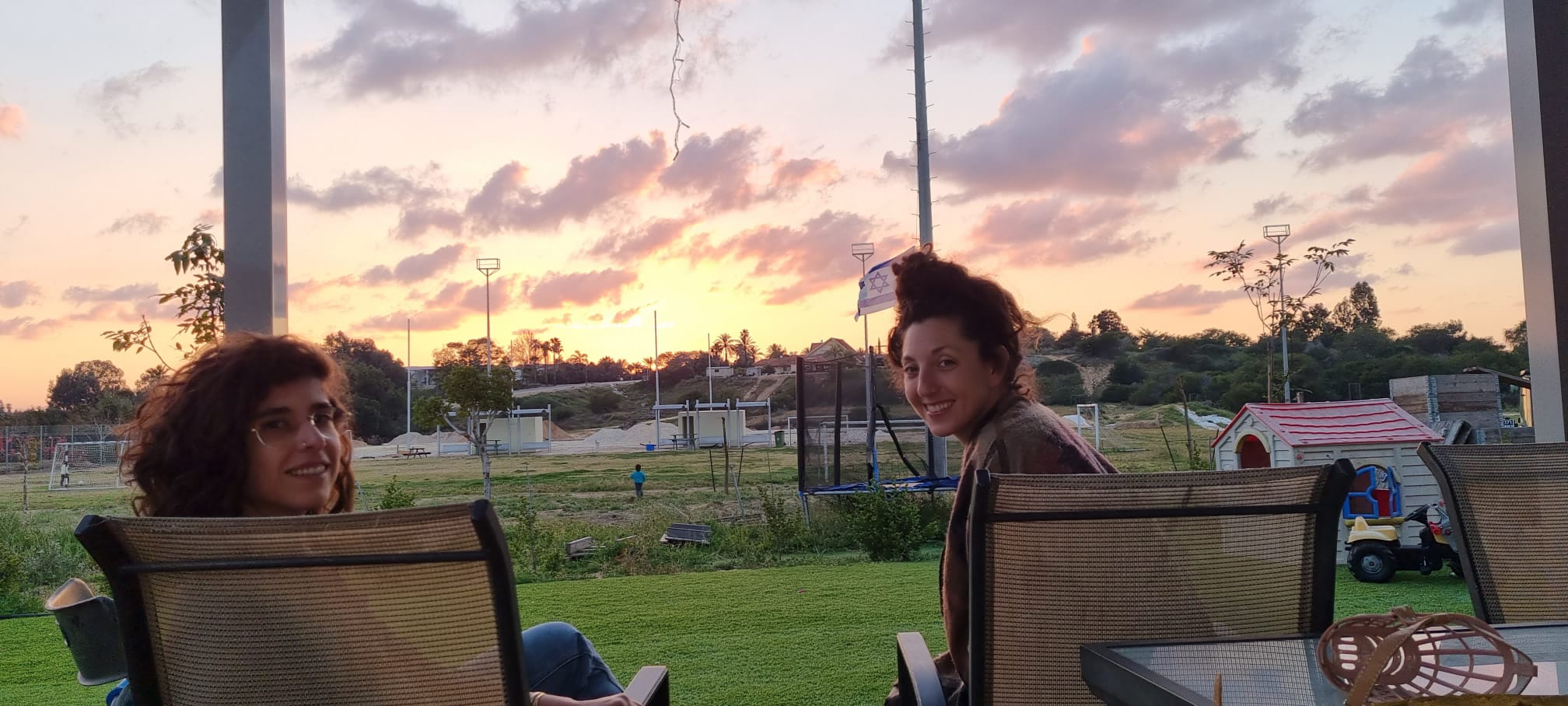 חן אבי-זוהר חגי